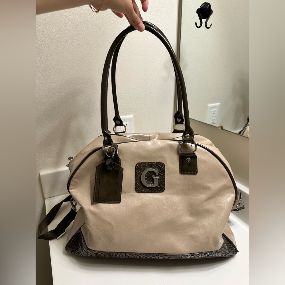 GUESS DUFFEL BAG - Picture 11 of 11